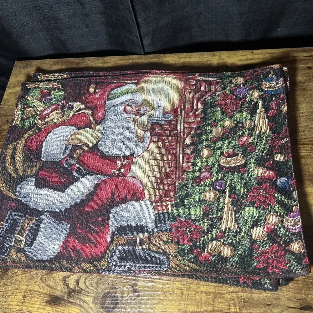 SANTA Placemats Set of 4 & Table Runner Classic CHRISTMAS Sack Gifts Tapestry